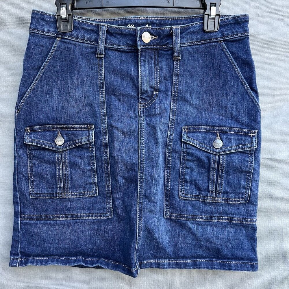 Wrangler Western Blue Jean Mini Skirt Size 8 Button Pockets Country Rodeo Fall